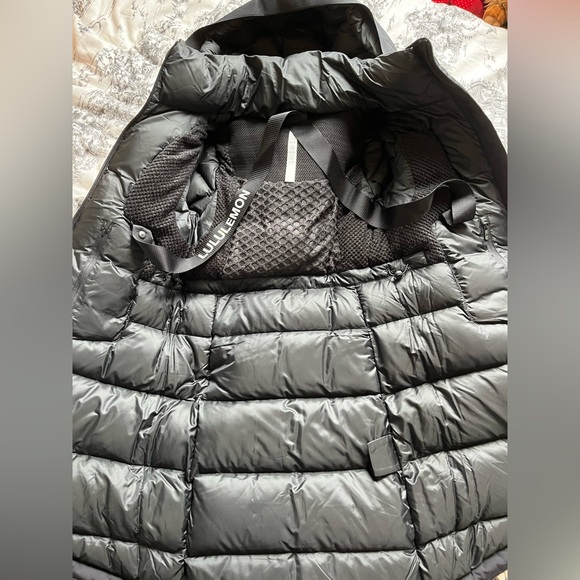 NWT! lululemon Snow Warrior Parka - Size 2 - Picture 6 of 15